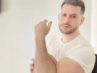AaronSchulz shows show video
