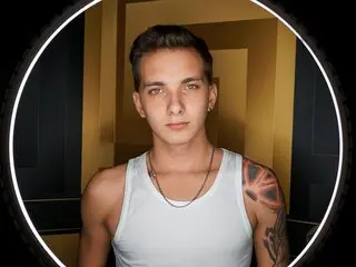AaronWill live webcam pics