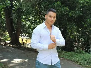 AdanRodriguez online toy jasmin