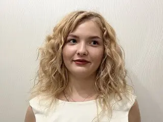 AdrianaBront livejasmine private shows