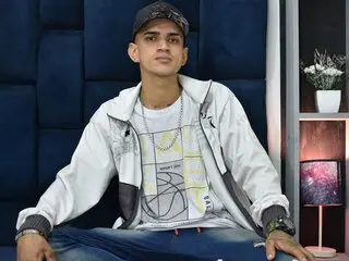AlejoChavez jasmin live real
