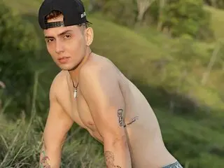 AlejoGonzalez cam jasmin hd