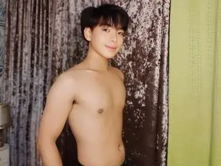 AlexCarington pics real ass