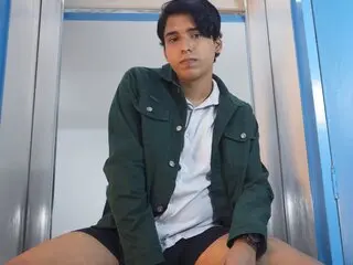 AlexMaximo real livejasmine pictures