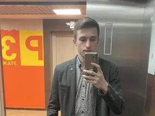 AlexerWhite cunt live cam