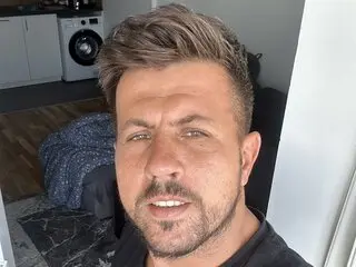 AlfredHey show livejasmin free