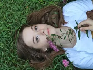 AliceRuss webcam livejasmin naked