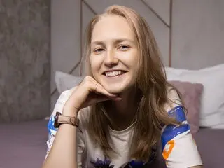 AliceWhitlock anal fuck webcam