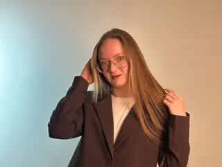 AlisaKutchie webcam ass shows