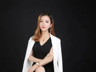 AlmaLeah hd show jasminlive