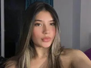 AmberConto ass nude show