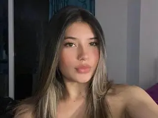 AmberDaily free naked pics