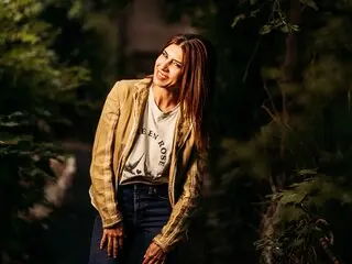 AmnaConti cam livejasmine video