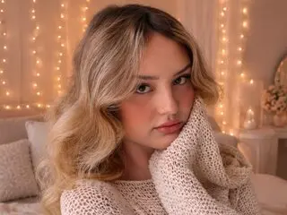 AngelinaKirsch private nude show