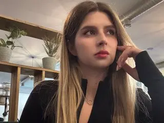 AnnyApril ass ass lj
