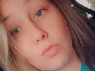 BekahBeau private shows pics