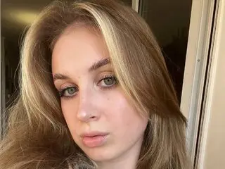 BeverleBaker webcam anal cunt