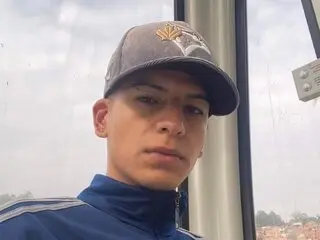 BrandonLooper anal private shows