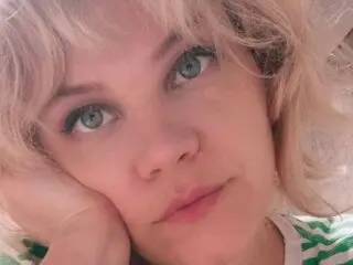 BrigitteSmitt free cam show