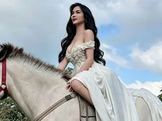 CarlaHenson livesex anal amateur