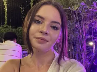 ChloeWo online show cunt