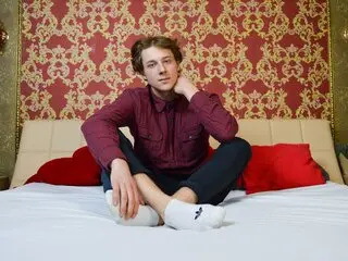 CodyFirst hd show pussy