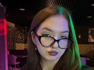 CrisRealbuto livejasmin cam webcam