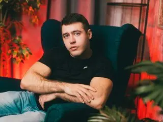 DanLeon webcam real video
