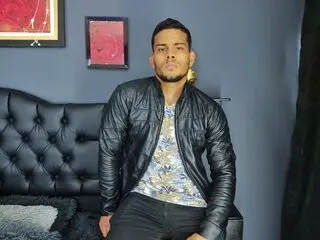 DominicMichael lj ass live