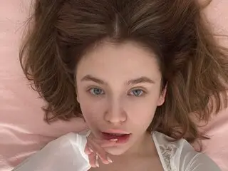 EmiCharmless shows private livejasmin
