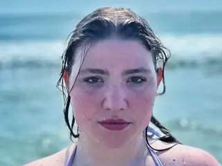 EmmaRayan ass xxx lj