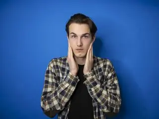 EvanAnderson shows real hd