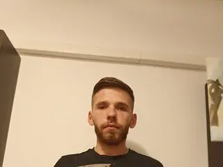 Giusto real cunt ass