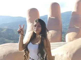 InaMae video webcam sex