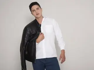 JaydenJoness live shows cunt