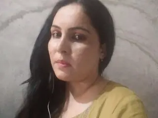JuliAdam ass video real
