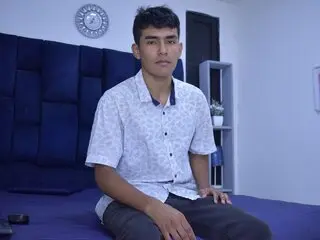 JulianHernandez live hd livejasmin.com