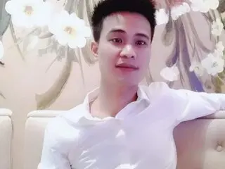 JulyChieu online toy cunt