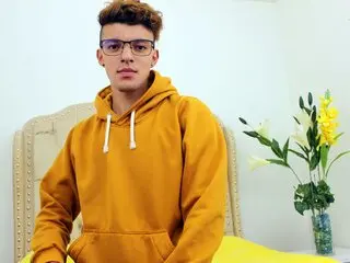 JustinCastle sex hd live
