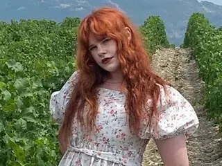 KateEllson hd ass shows