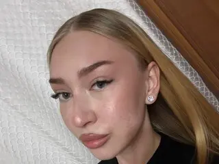 KellyHilles real webcam live
