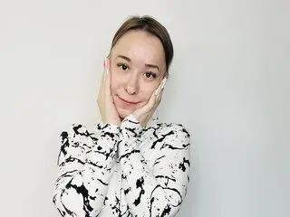 LeilaGroomes webcam anal livejasmin.com