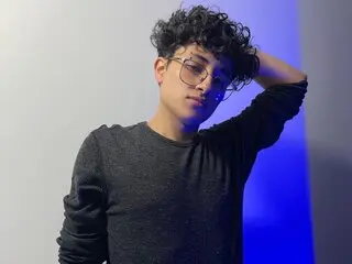 LukeConor anal ass toy