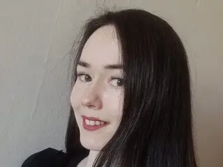 MarielCross nude show pics