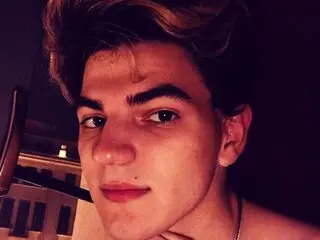 MarkProar real porn pics