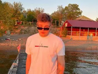 MattMoreua porn show webcam