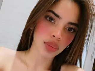 MeliRyan webcam shows cam