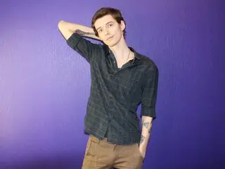 MichaelSol shows online camshow