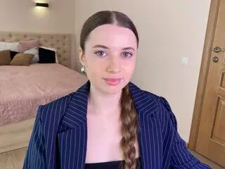 MilenaStay shows private livejasmin