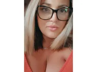 MilkySarah camshow lj camshow
